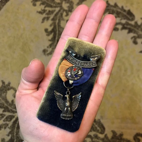 Antique Eagle Scout badge - Picture 7 of 7